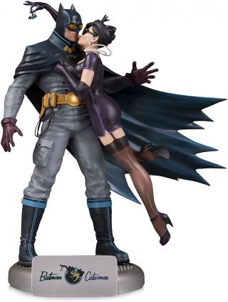 Dc Bombshells: Batman & Catwoman Deluxe Statue Figure 297/5000 Limited Edition