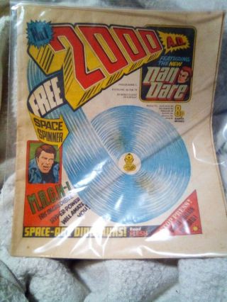 2000ad Prog 1 1st Issue 1977 Comic 1st Dan Dare Appearance Uk Rare Cult Book