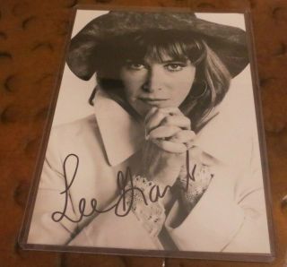 Lee Grant Actress Signed Autographed Photo Detective Story Valley Of The Dolls