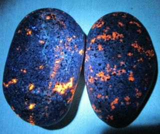 2 Yooperlite Lake Superior Rocks Stones 1 & 1 Ounces Glows Under Uv Light (39