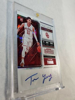 Trae Young 2018 - 2019 Contenders Cracked Ice Rookie Auto 2
