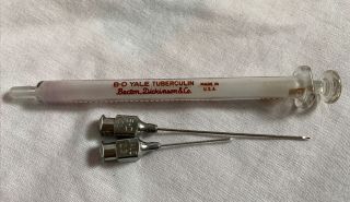 Vintage B - D Yale Tuberculin Glass Hypodermic Syringe 1 Cc With 2 Needles