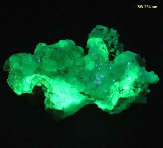 Bb: Hyalite Opal On Chalcedony - Brilliant Lime Fluorescent From Mexico