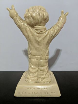 Peace Sillisculpt Figurine - Russ Berrie Vintage 6.  25 