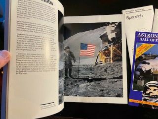 Vintage NASA Kennedy Space Centre Spaceport USA English Tour book plus guides 3