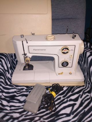 Kenmore 148.  15600 Sears Electric Sewing Machine & Case Made In Japan