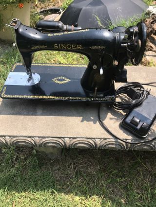 1951 Singer Sewing Machine Model 15 - 91 Lamp Foot Pedal Vintage Ak184427
