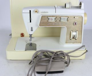 Vtg Singer Touch & Sew Deluxe Zig - Zag Model 750 Domestic Sewing Machine -