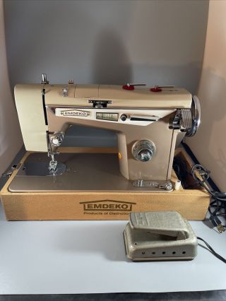 Vintage Emdeko Zig Zag Quality Home Sewing Machine All Metal Made In Japan Cover