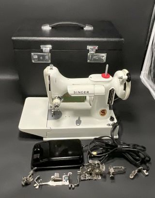 Singer White/celery Featherweight 221k Sewing Machine,  110 Volt Motor Installed