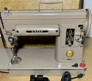 Singer 301A Sewing Machine W/ Case & Foot Control Pedal 3