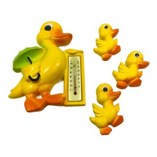Vintage 70’s Miller Studio Chalkware Thermometer Yellow Mother Duck 3 Ducklings