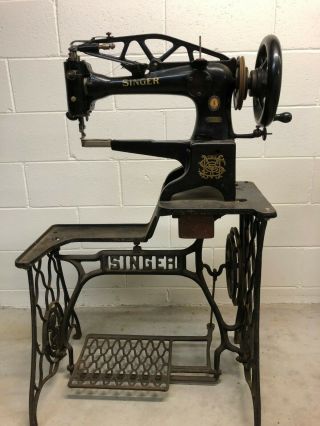 Singer Commercial Leather Cobbler Treadle Sewing Machine 29k70 With Base