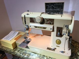 Singer 401a Slantomatic Sewing Machine; Thoroughly Cleaned W Accessories / Case