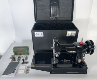 Serviced Vintage Singer Centennial 221 Featherweight Sewing Machine Halloween 51