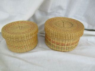 2 Small Round Vintage Wicker Rattan Nesting Trinket Baskets 5 1/4 & 4 1/4 "