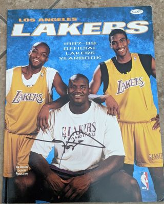 Los Angeles Lakers Rick Fox Signed 1997 - 98 Laker Yearbook