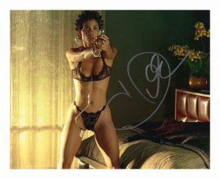 Halle Berry Autographed Signed A4 Pp Poster Photo Print 11