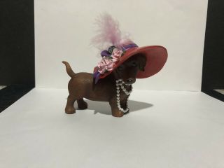 Red Hat Society Divas With Hat - Titude Red Hat Mama Wiener Dog Dachshund (no Box)