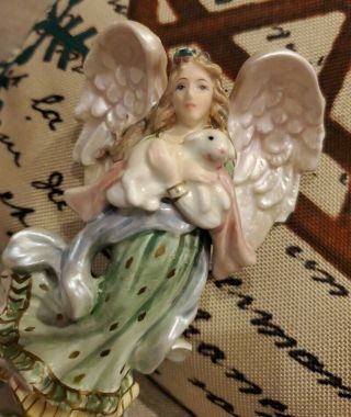 Fitz & Floyd Classic Peaceable Kingdom Angel with sheep Ornament Figurine 1999 3