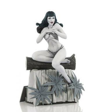 Dynamite Entertainment Terry Dodson Bettie Page Black & White Statue Le 300