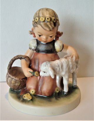 Hummel Goebel,  Favorite Pet,  Porcelain Figurine,  361,  Tmk5,  4 1/4 "
