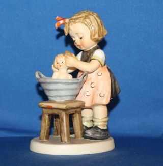 Hummel Goebel 319 Doll Bath 5 " Figurine 797 Tmk6