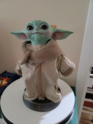Sideshow The Child Life Size Yoda Premium Format Statue