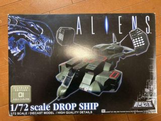 Aoshima Aliens Drop Ship 01 With Pilot Figure 1/72 Scale Diecast Model Set Japan