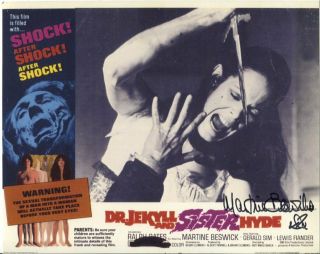 Martine Beswick Photo Signed In Person - Dr.  Jekyll & Sister Hyde - F63