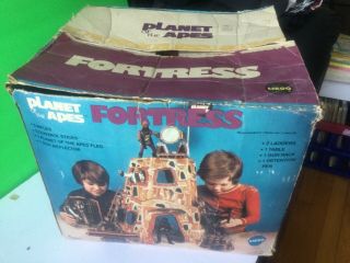 Mego Planet Of The Apes Fortress 100 Complete & 100