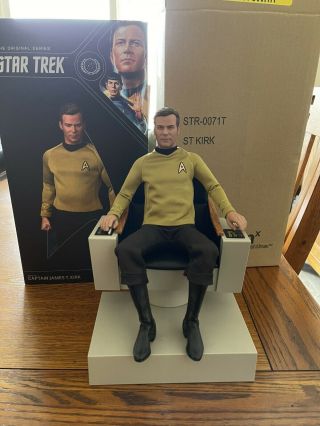 Star Trek Quantum Mechanix Qmx 1:6 Scale Captain James T Kirk Includes Chair