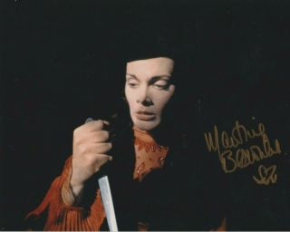 10 " X8 " Martine Beswick In Person Signed Photo - Dr.  Jekyll & Sister Hyde - K445