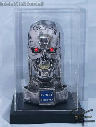 Terminator T - 800 Endoskeleton Battle 1:2 Scale Endoskull Bust Prop