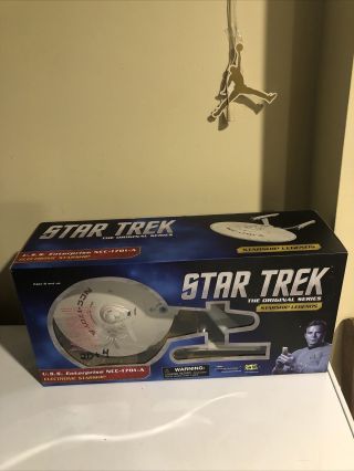 Diamond Select Star Trek 2 Wrath Of Khan U.  S.  S Enterprise Ncc - 1701 - Open Box