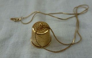 Thimble Gold Tone Metal With Attached Gold Tone Chain