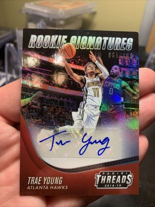 2018 - 19 Trae Young Rc Auto Panini Threads Rookie Sigs 51/105