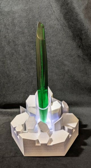 Smallville - Fortress Of Solitude Green Control Crystal With Illuminated Stand