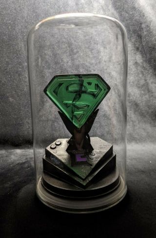 Smallville - Corrupted Crystal Of El With Luthorcorp Stand,  3d Printed Prop