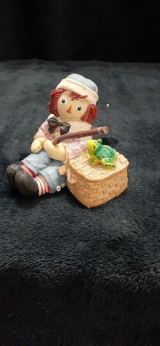 Enesco Raggedy Ann & Andy Figurine Joy And Love Are Truly Catching Mib