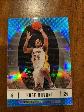 2006 - 07 Topps Finest Blue Refractor 25 Kobe Bryant Los Angeles Lakers Hof /299