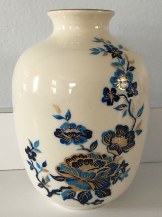 Lenox Pagoda Vase Cream Porcelain With Blue & 24 Kt Gold Flowers - Usa