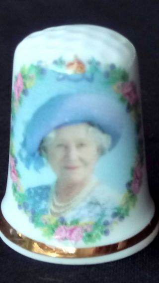 Elizabeth Queen Mother In Loving Memory 1900 - 2002 Bone China Souvenir Thimble