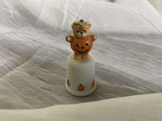 Thimble Bisque Enesco Lucy Rigg Bear Pumpkin Candy Thimble Porcelain Halloween