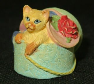 Lenox Handcrafted Thimble - A Cat In A Box With A Hat