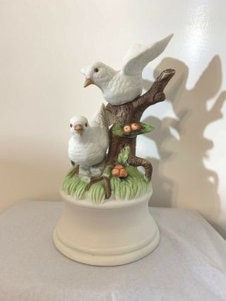 Vintage Wind Up Dove Love Birds Music Box Royal Crown Plays Somewhere My Love