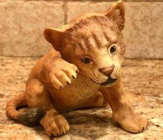 1981 Roger Brown River Shore Mexico Porcelain Lion Cub Figurine - Signed 3906