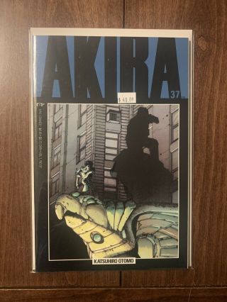 Akira 37 Katsuhiro Otomo Marvel Epic Comics 1995 Htf Grade It.  Low Print Run