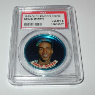 1965 Old London Space Magic Coin Pin Ernie Banks Chicago Cubs Topps Psa 8 Nm - Mt