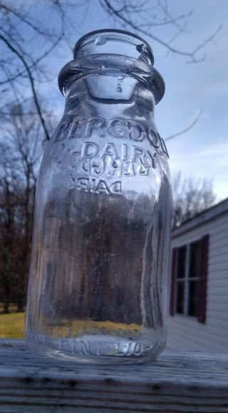 Vintage RARE milk bottle BERGDOLL DAIRY Milk Boothwyn PA 3